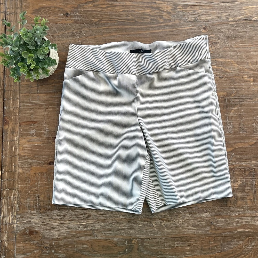 Up! Pull On Shorts Size 16